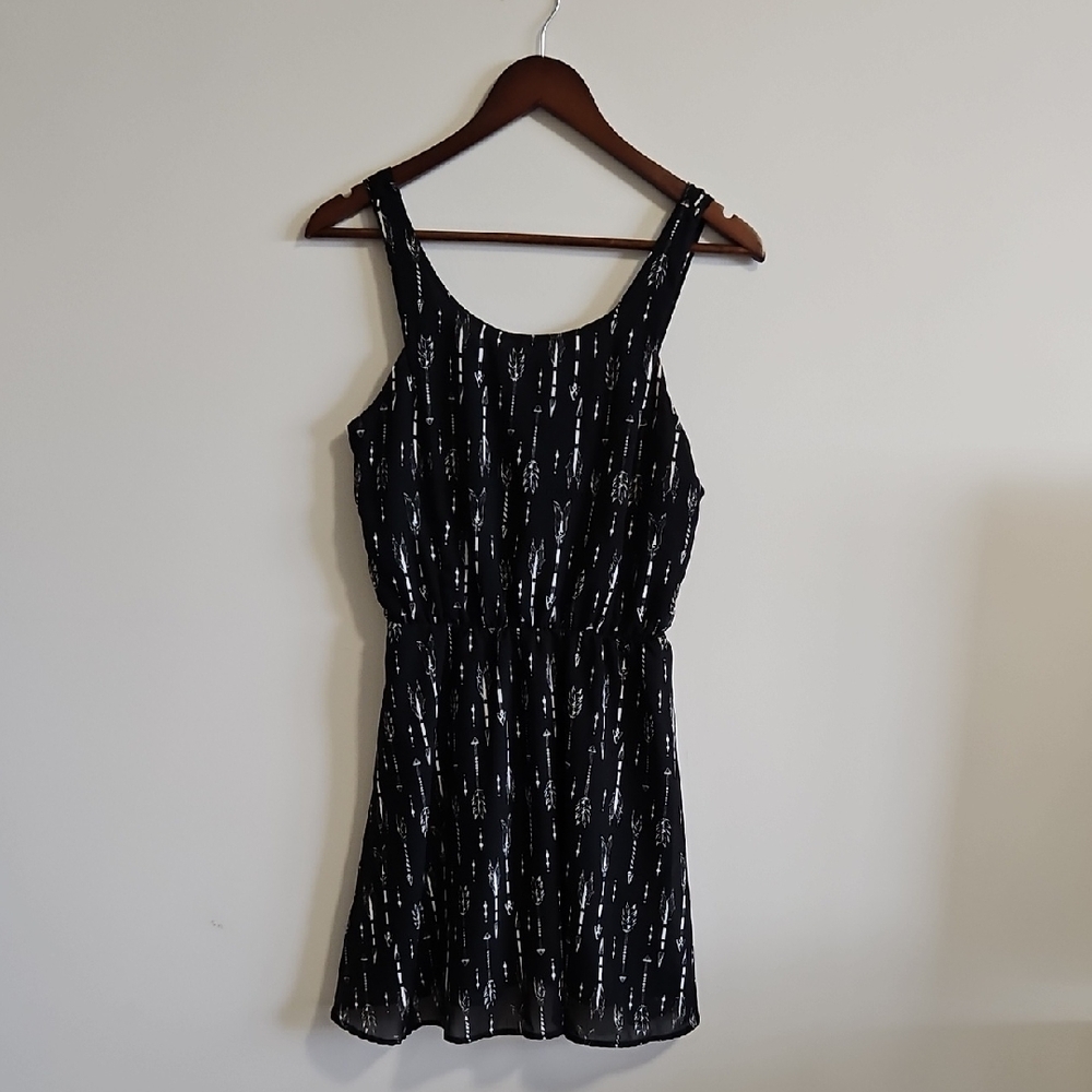 H&M Divided Black and White Patterned Dress